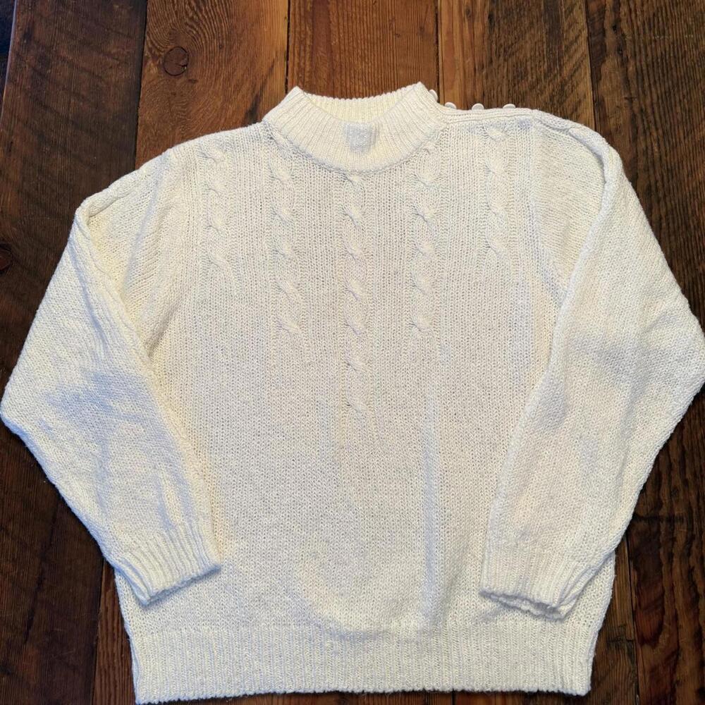 Beautiful vintage Partners by Mervyns 100% acrylic white sweater - Picture 7 of 8